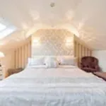 Oakville Entire House - A Place For Grown Up Getaways