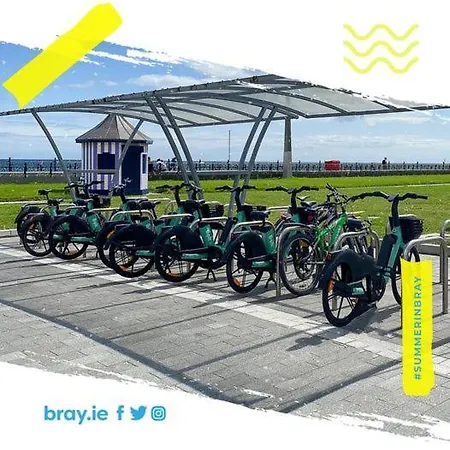 Oakville Entire House *