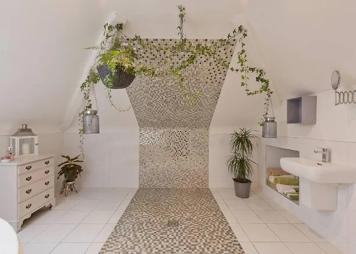 بيت للعطل Oakville Entire House