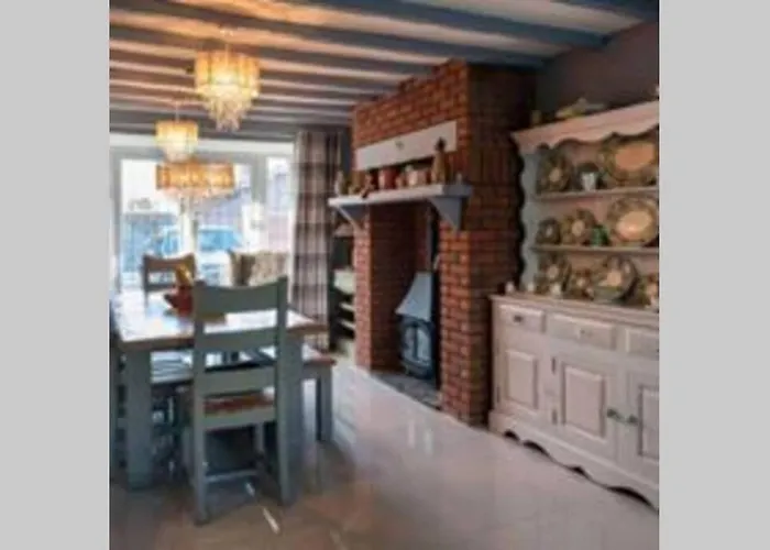 Oakville Entire House * برايْ